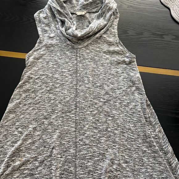 Wet Seal Cowl Neck Sleeveless Tunic Top L Gray Black White Hi-Low Stretch - Picture 6 of 6